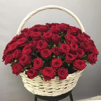 Букет Корзина с 115 розами (артикул букета  131334)